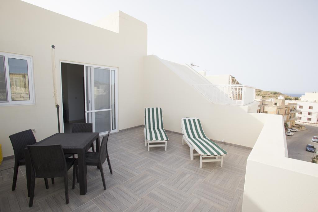 Dolphin Court Apartman Marsalforn Szoba fotó