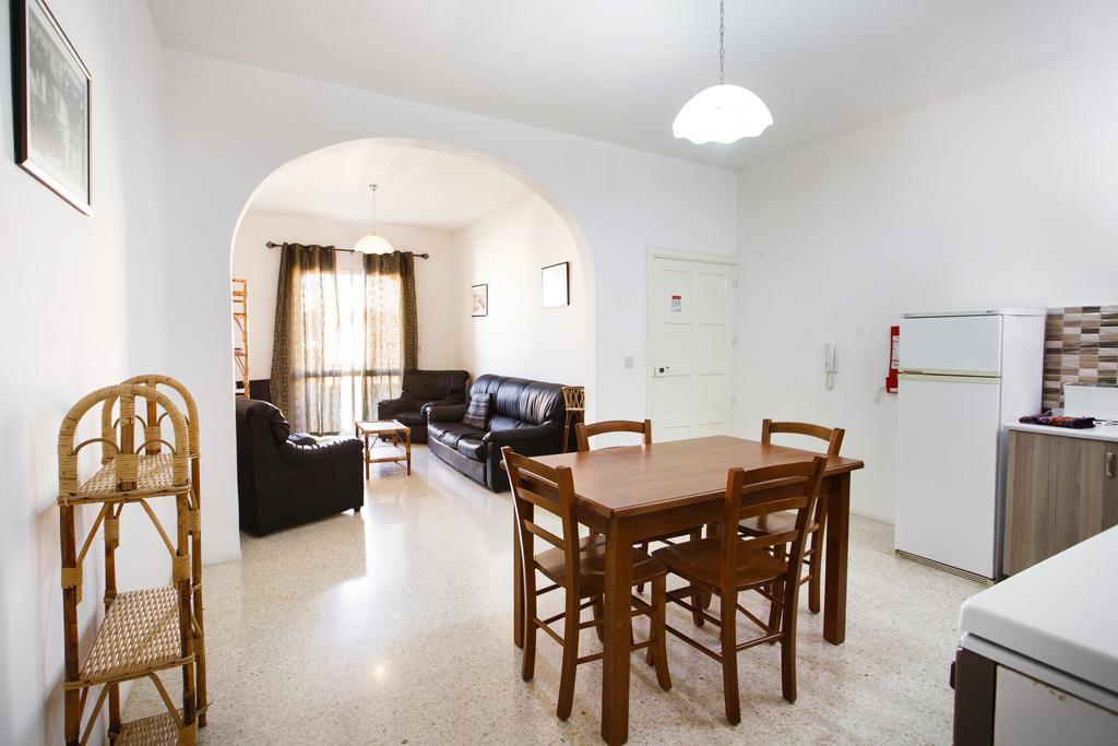 Dolphin Court Apartman Marsalforn Kültér fotó
