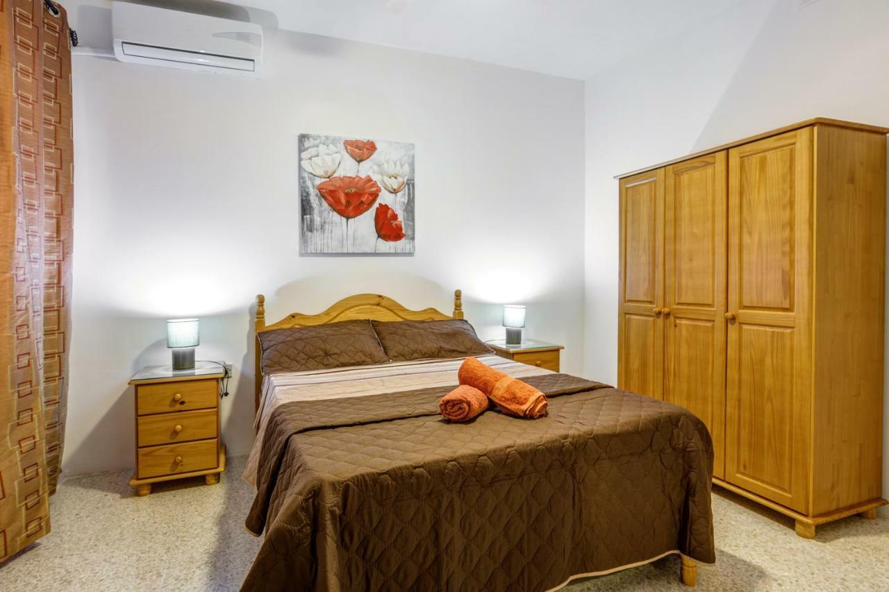 Dolphin Court Apartman Marsalforn Kültér fotó