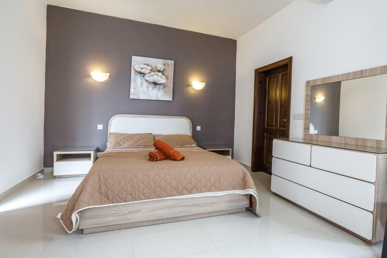 Dolphin Court Apartman Marsalforn Kültér fotó
