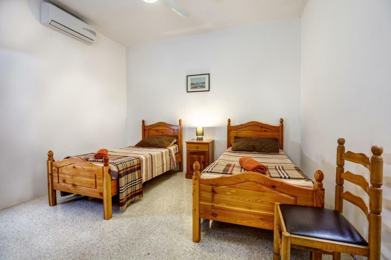 Dolphin Court Apartman Marsalforn Kültér fotó